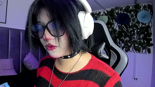 Kitty Gang online show from July 2026 12:29:02 AM