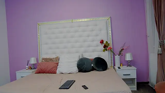 Lenna Paul online show from February 2025 05:09:02 AM