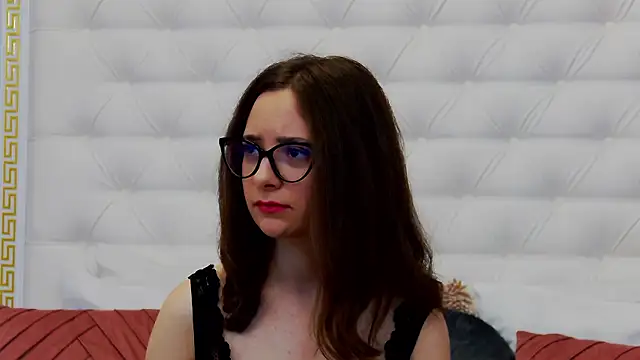 Lenna Paul online show from March 2025 07:59:01 AM