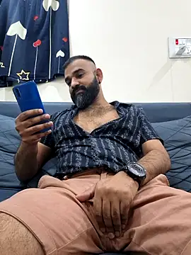 Fun Guuy online show from November 2025 06:10:01 PM