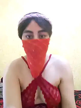 Snapshot of Lalou chatting on December 2024 03:30:01 PM Lalou online show from December 2024 03:30:01 PM