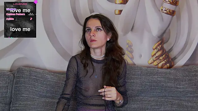 Snapshot of hailey_peach chatting on February 2025 06:00:01 PM hailey peach online show from February 2025 06:00:01 PM