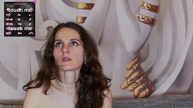 Snapshot of hailey_peach chatting on February 2025 03:34:02 AM hailey peach online show from February 2025 03:34:02 AM