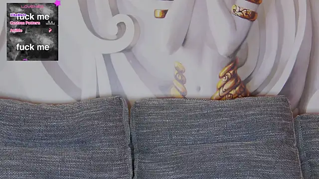 Snapshot of hailey_peach chatting on March 2025 12:04:01 AM hailey peach online show from March 2025 12:04:01 AM