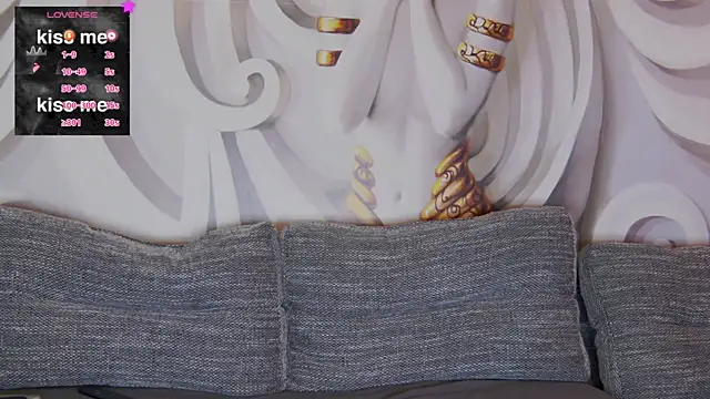 Snapshot of hailey_peach chatting on March 2025 09:06:02 PM hailey peach online show from March 2025 09:06:02 PM