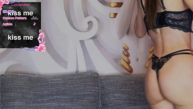 Snapshot of hailey_peach chatting on September 2025 05:35:02 PM hailey peach online show from September 2025 05:35:02 PM