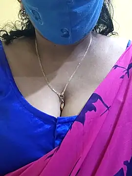 Snapshot of mallu-sumi chatting on March 2025 06:39:02 PM mallu-sumi online show from March 2025 06:39:02 PM