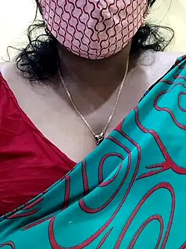 Snapshot of mallu-sumi chatting on March 2025 04:54:01 PM mallu-sumi online show from March 2025 04:54:01 PM