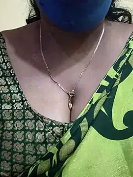 Snapshot of mallu-sumi chatting on March 2025 02:12:01 PM mallu-sumi online show from March 2025 02:12:01 PM