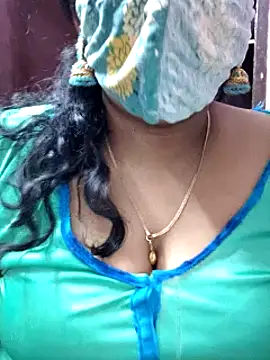 Snapshot of mallu-sumi chatting on March 2025 05:21:02 AM mallu-sumi online show from March 2025 05:21:02 AM