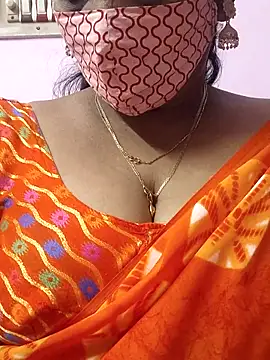 Snapshot of mallu-sumi chatting on October 2025 05:20:02 PM mallu-sumi online show from October 2025 05:20:02 PM