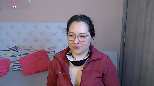 May Carlier online show from November 2025 03:30:01 AM