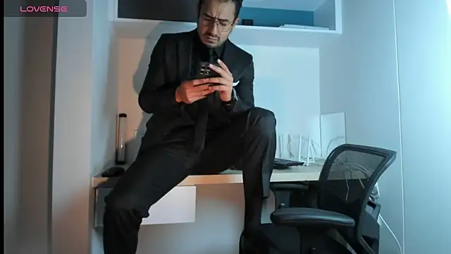 pablo-rincon95 online show from April 2026 12:43:02 PM