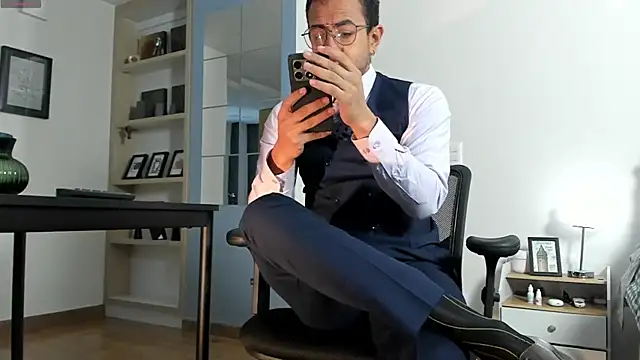 Snapshot of pablo-rincon95 chatting on June 2026 11:31:01 AM pablo-rincon95 online show from June 2026 11:31:01 AM