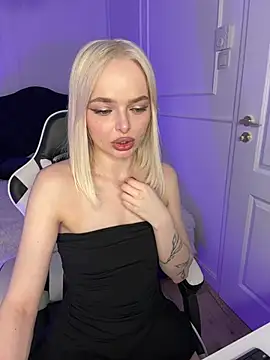 horny blondiee online show from March 2025 06:34:01 PM