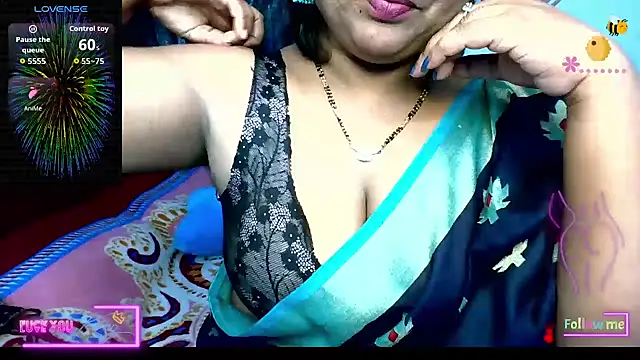 Snapshot of honey-sexy chatting on April 2026 05:54:01 AM honey-sexy online show from April 2026 05:54:01 AM