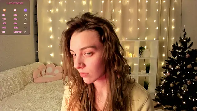 AraCopple online show from December 2024 12:43:02 AM