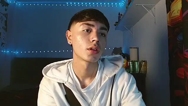 Snapshot of Im_juanda chatting on December 2024 11:40:01 PM Im juanda online show from December 2024 11:40:01 PM