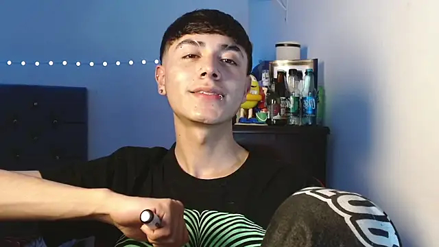 Snapshot of Im_juanda chatting on December 2024 02:06:02 AM Im juanda online show from December 2024 02:06:02 AM