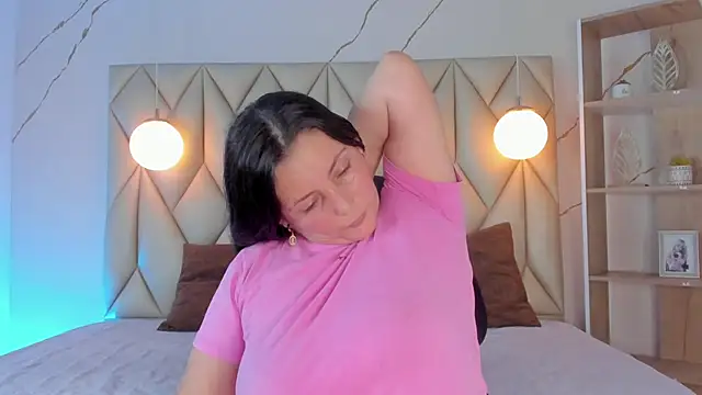 angelswets online show from November 2025 02:41:02 PM