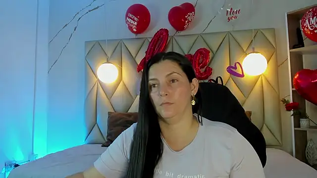 angelswets online show from February 2026 01:20:01 PM