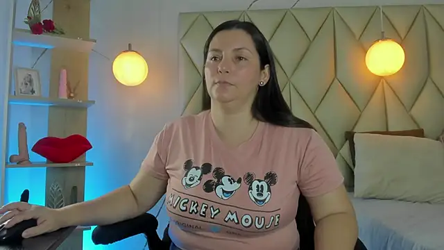 angelswets online show from April 2026 01:58:02 PM