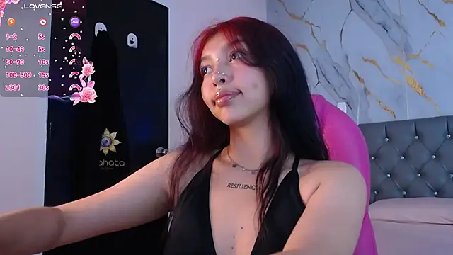 Snapshot of pettit_courtny chatting on February 2025 08:23:02 PM pettit courtny online show from February 2025 08:23:02 PM