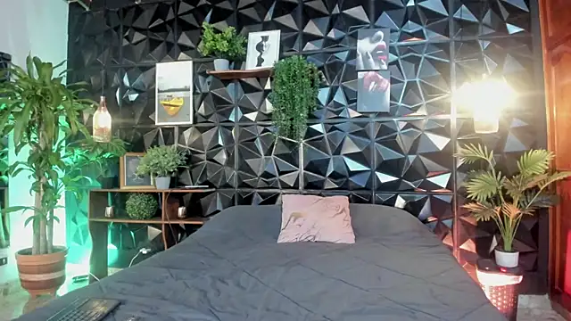 karla 999 online show from October 2025 12:11:01 AM