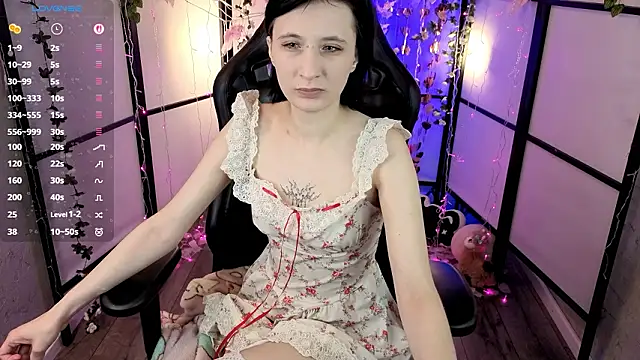 TaylorLunar online show from February 2026 01:44:01 PM