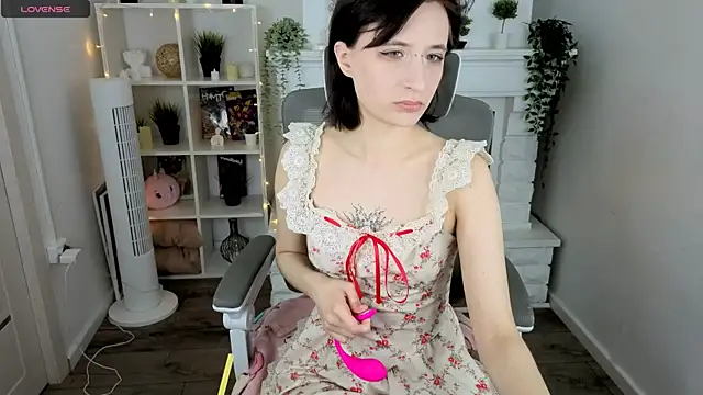 TaylorLunar online show from April 2026 01:46:01 PM