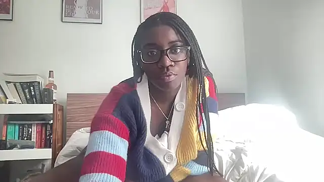 AveryJ99 online show from December 2024 03:33:02 PM