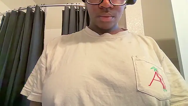 AveryJ99 online show from April 2026 12:58:01 PM