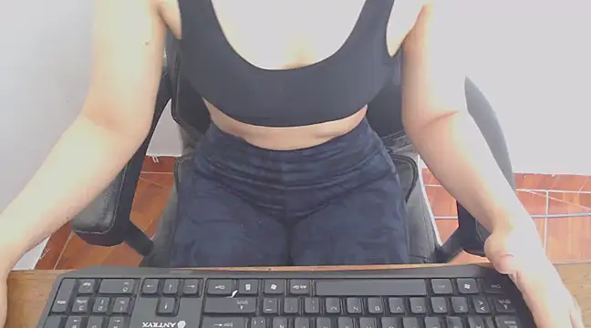 rubired77 online show from February 2025 04:09:02 PM