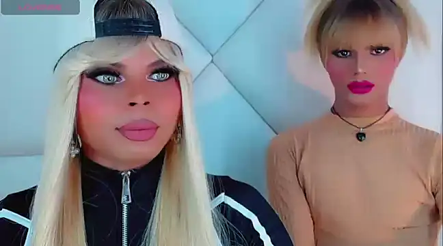 Snapshot of AdanKinng chatting on January 2025 06:43:02 AM AdanKinng online show from January 2025 06:43:02 AM