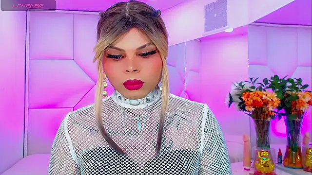 Snapshot of AdanKinng chatting on September 2025 06:46:01 AM AdanKinng online show from September 2025 06:46:01 AM