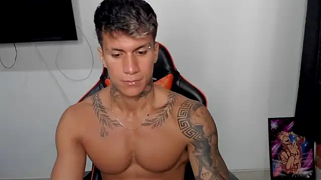 pettergrey1 online show from October 2025 11:24:02 PM