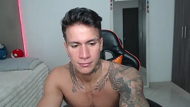 pettergrey1 online show from April 2026 09:16:01 PM