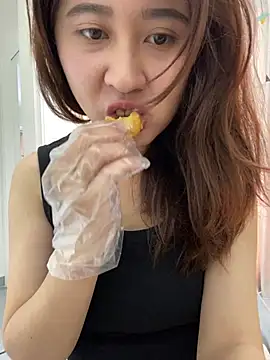 Liliya-77 online show from April 2026 07:13:02 AM