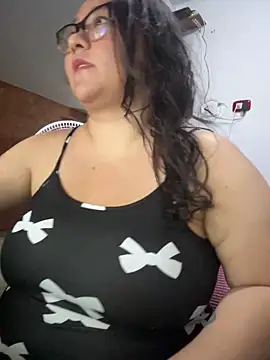 CinnamonCookiez online show from December 2024 03:53:01 AM