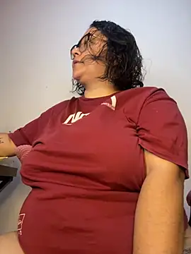 CinnamonCookiez online show from November 2025 03:50:02 AM