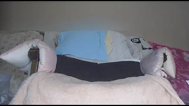 cross-dresser-nana online show from December 2024 10:19:01 PM