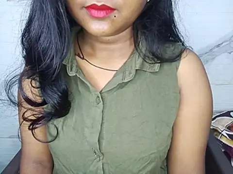 Snapshot of Muktha chatting on June 2026 03:18:01 AM Muktha online show from June 2026 03:18:01 AM