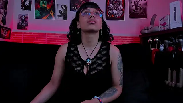 lilith-deveraux online show from September 2025 02:41:02 PM