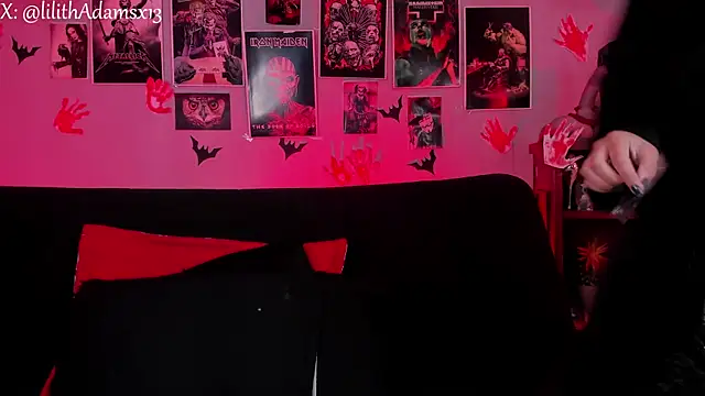 lilith-deveraux online show from November 2025 01:32:01 PM