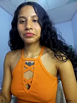 Snapshot of Karii-R chatting on February 2025 04:18:02 AM Karii-R online show from February 2025 04:18:02 AM