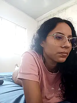 Snapshot of Karii-R chatting on December 2025 01:27:01 PM Karii-R online show from December 2025 01:27:01 PM