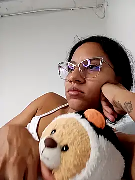 Karii-R online show from December 2025 11:16:02 AM