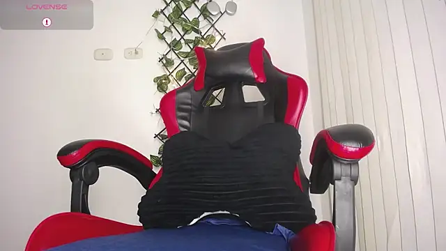 darkviper26 online show from March 2026 09:36:01 AM