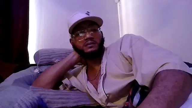 KySir1990 online show from April 2026 07:38:02 PM