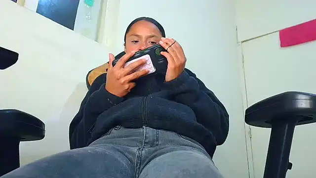 Samary thomas online show from February 2026 01:48:01 AM